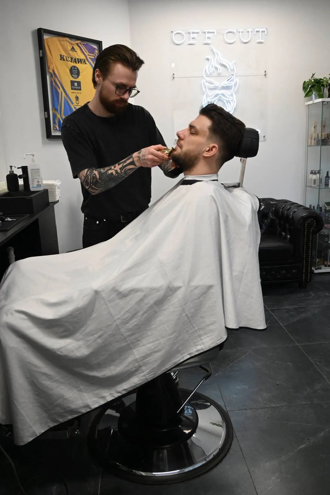 Męska fryzura wykonana w OFF CUT Barbershop w Szczecinie
